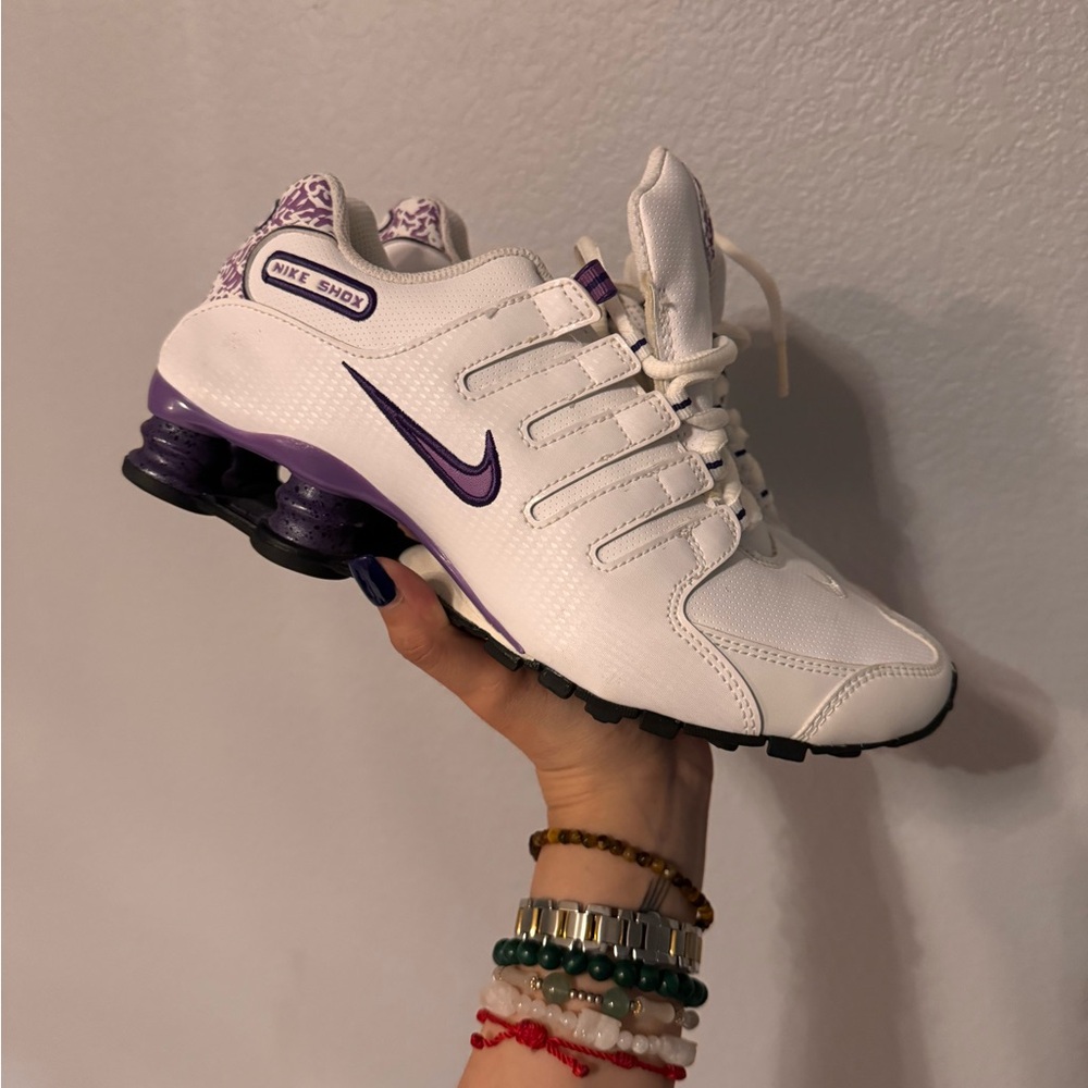 Women’s Nike Shox